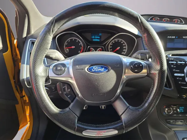 Ford Focus 2.0i EcoB SCTi ST-2