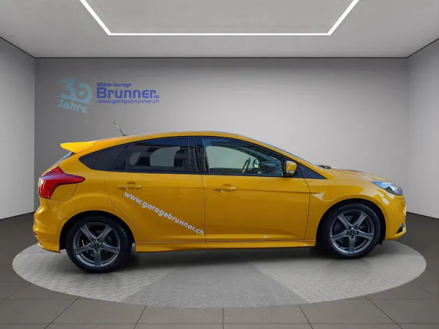 Ford Focus 2.0i EcoB SCTi ST-2