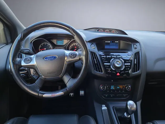 Ford Focus 2.0i EcoB SCTi ST-2