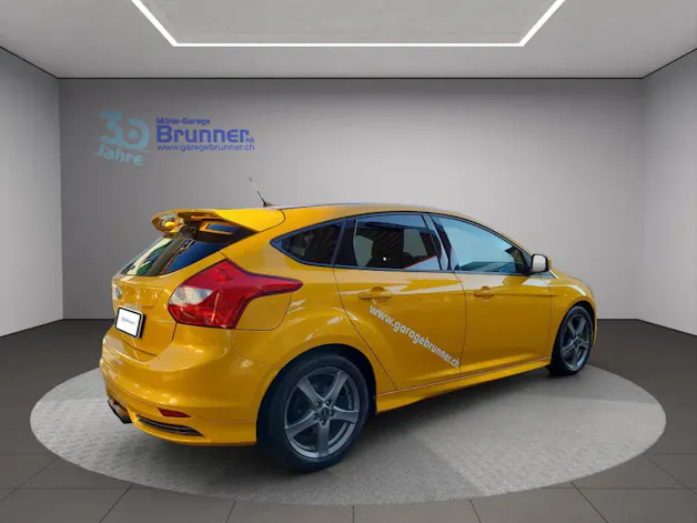 Ford Focus 2.0i EcoB SCTi ST-2