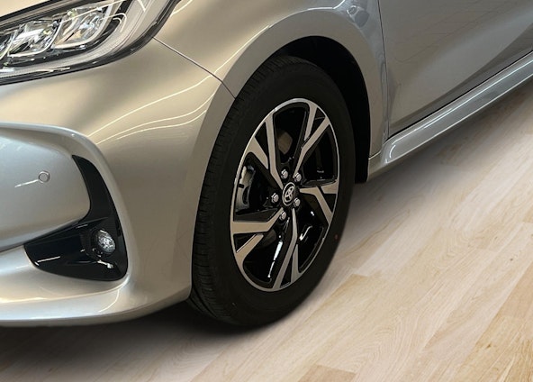 Vehicle image 9 Vehicle image 9