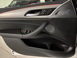 BMW X4 M40d