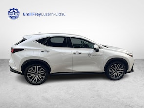 Vehicle image LEXUS NX 450h+ Comfort
