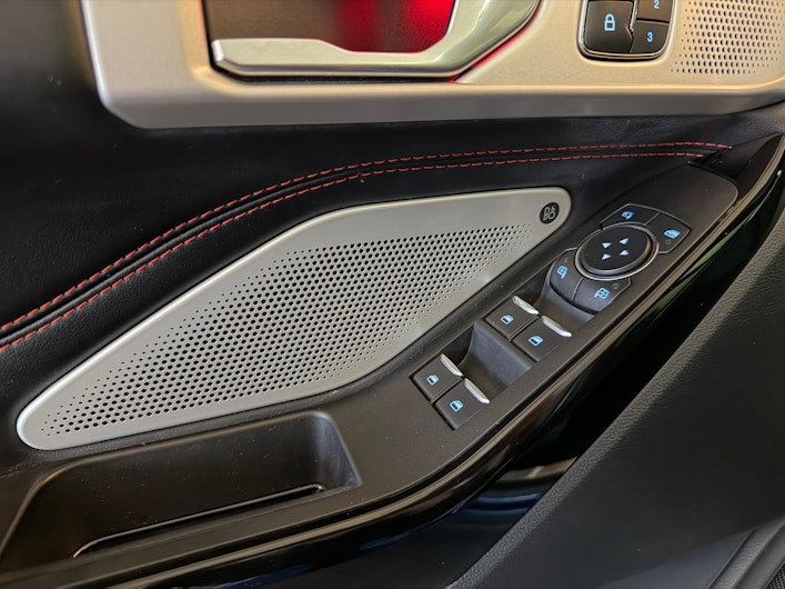 Vehicle image FORD EXPLORER