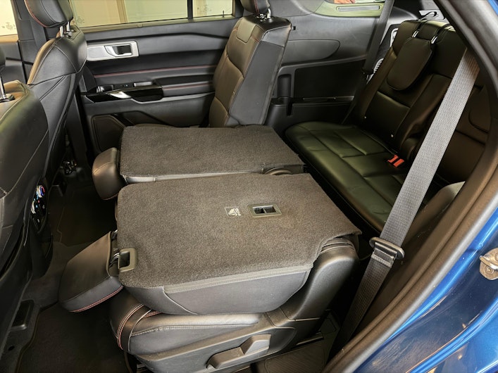 Vehicle image FORD EXPLORER