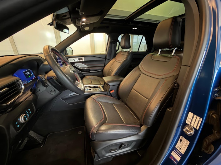 Vehicle image FORD EXPLORER