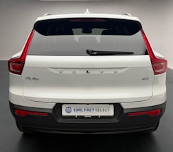 Vehicle image VOLVO XC40 2.0 B3 MH Plus Dark