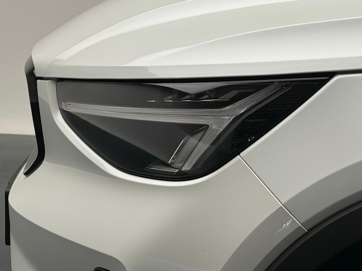 Vehicle image VOLVO XC40