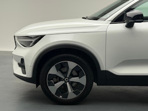 Vehicle image VOLVO XC40 2.0 B3 MH Plus Dark