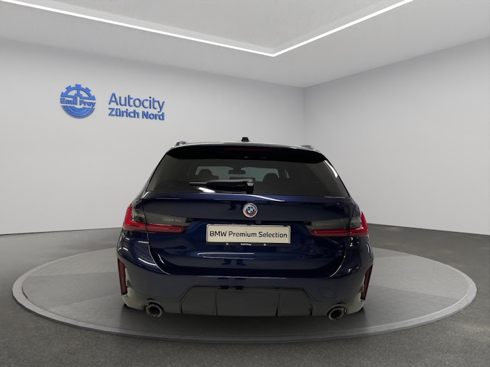 Vehicle image BMW 3 SERIES