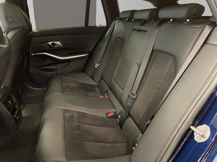 Vehicle image BMW 3 SERIES