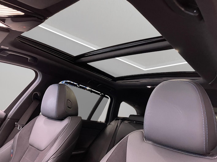 Vehicle image BMW 3 SERIES