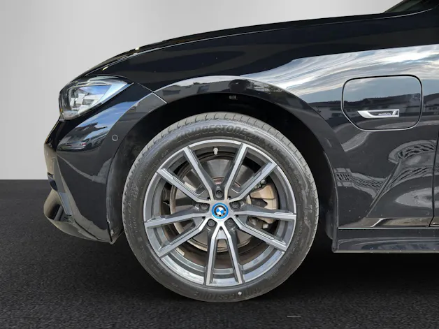 BMW 320e Touring Sport Line Steptronic