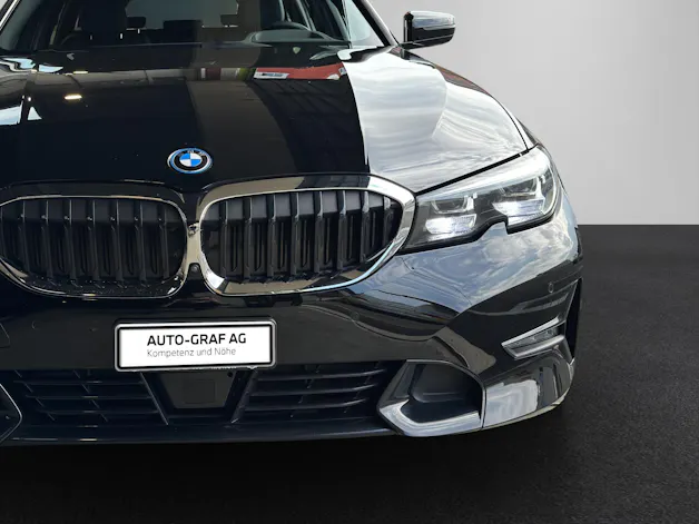 BMW 320e Touring Sport Line Steptronic