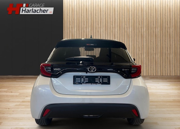 Vehicle image 5 Vehicle image 5