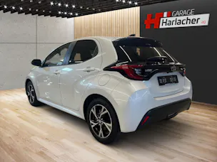 Toyota Yaris 1.5 VVT-i HSD Trend