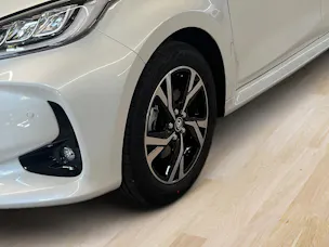 Toyota Yaris 1.5 VVT-i HSD Trend