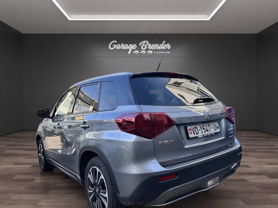 Vehicle image 5 Vehicle image 5