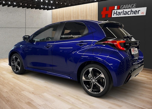 Vehicle image 6 Vehicle image 6