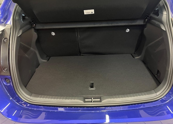 Vehicle image 14 Vehicle image 14