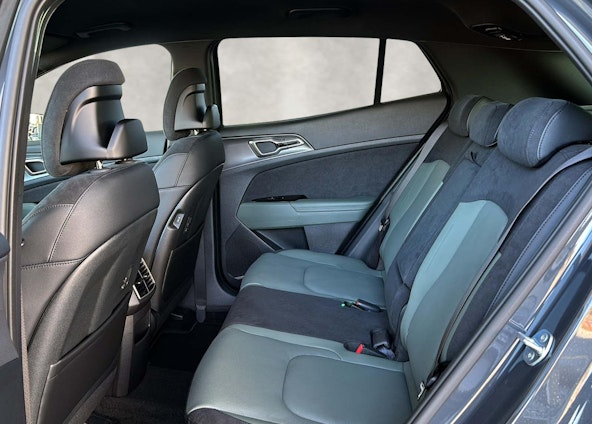 Vehicle image 7 Vehicle image 7