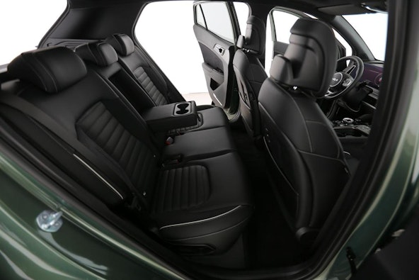 Vehicle image 5 Vehicle image 5