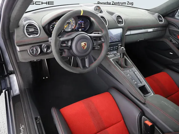 Porsche 718 Spyder RS