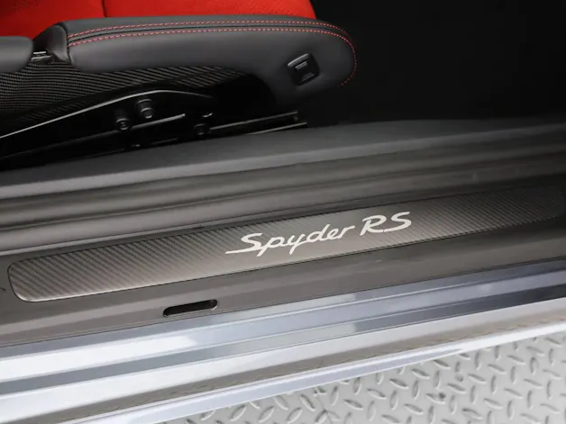 Porsche 718 Spyder RS