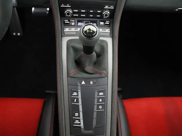 Porsche 718 Spyder RS