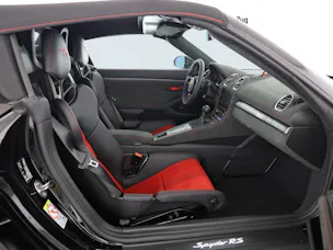 PORSCHE 718 Spyder RS