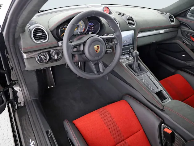 PORSCHE 718 Spyder RS