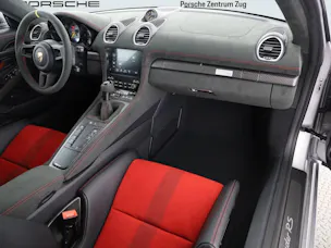 Porsche 718 Spyder RS
