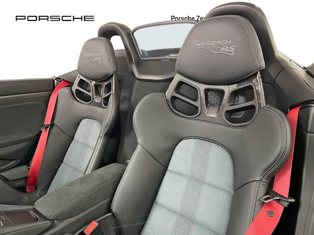 Porsche 718 Spyder RS