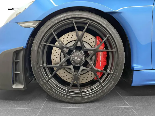 Porsche 718 Spyder RS