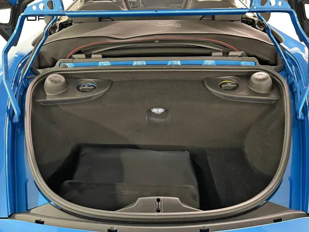 Porsche 718 Spyder RS
