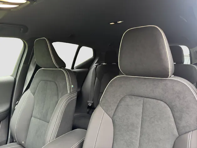 Volvo EX40 Twin Plus AWD