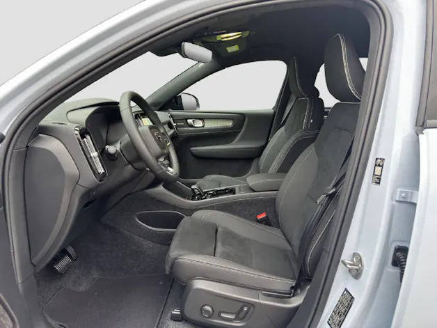 Volvo EX40 Twin Plus AWD