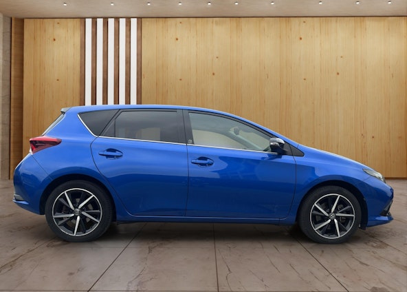 Vehicle image 6 Vehicle image 6