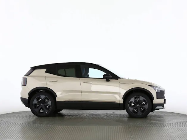 Volvo EX30 CC Cross Country E60 Twin Performance AWD