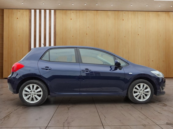 Vehicle image 6 Vehicle image 6