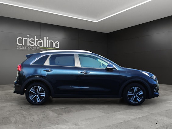 Vehicle image 4 Vehicle image 4