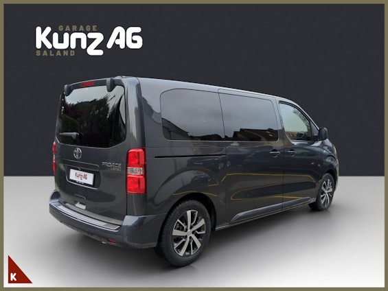 Vehicle image 5 Vehicle image 5