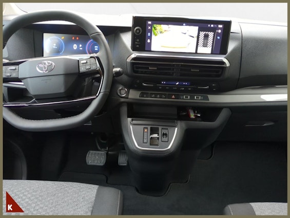 Vehicle image 13 Vehicle image 13