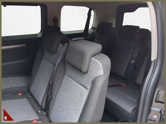 Vehicle image 12 Vehicle image 12