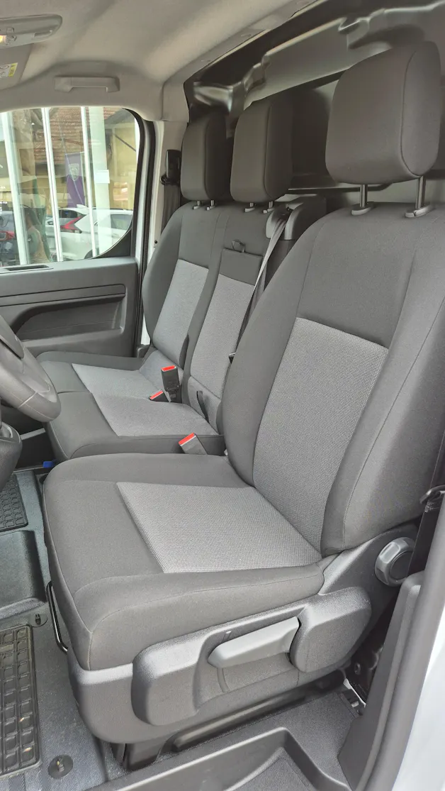 Peugeot e-Expert 50KWh long