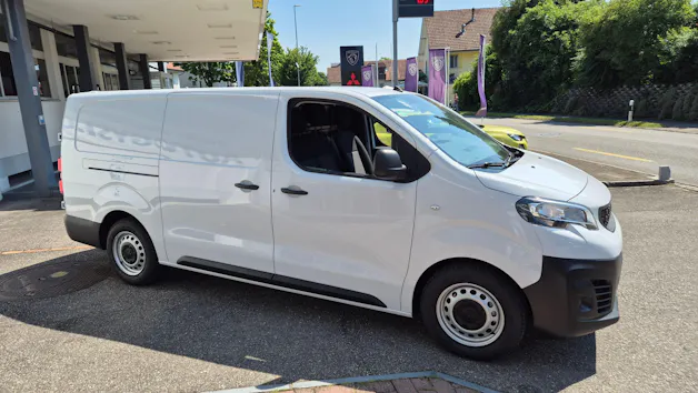 Peugeot e-Expert 50KWh long