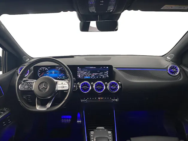 Mercedes-Benz B 250 e AMG Line