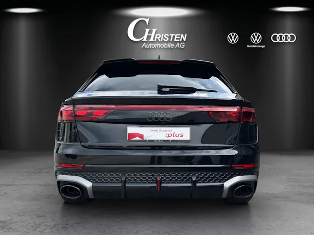 Audi RSQ8 performance quattro