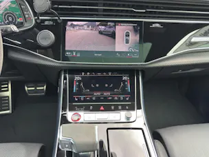 Audi RSQ8 performance quattro