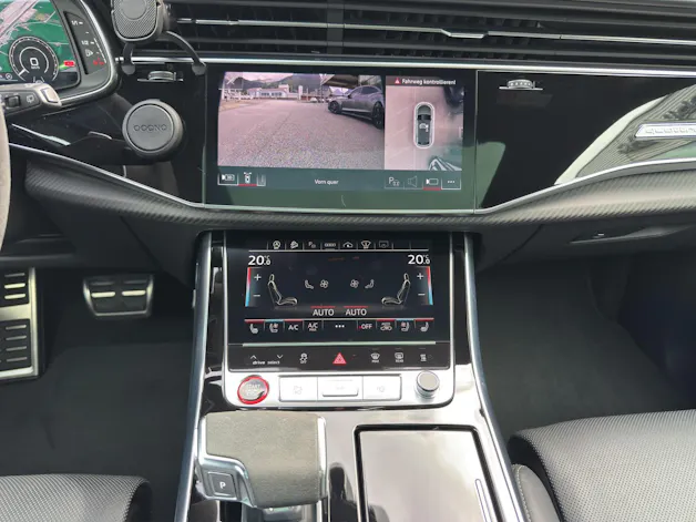 Audi RSQ8 performance quattro